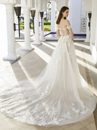 Blue by Enzoani Royce #1 default Ivory/Nude thumbnail