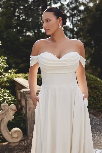 Justin Alexander Julianna 88407 #4 Off White/Ivory thumbnail